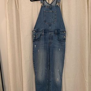 Levi’s overalls size large